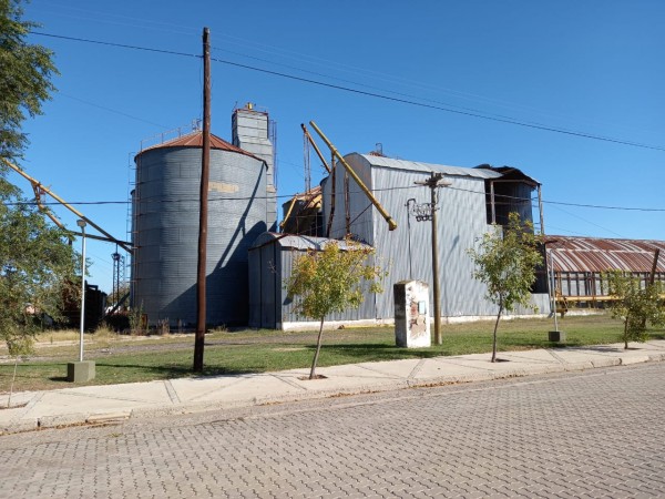 Se Vende 4 Silos Capacidad Total 3.340 kg