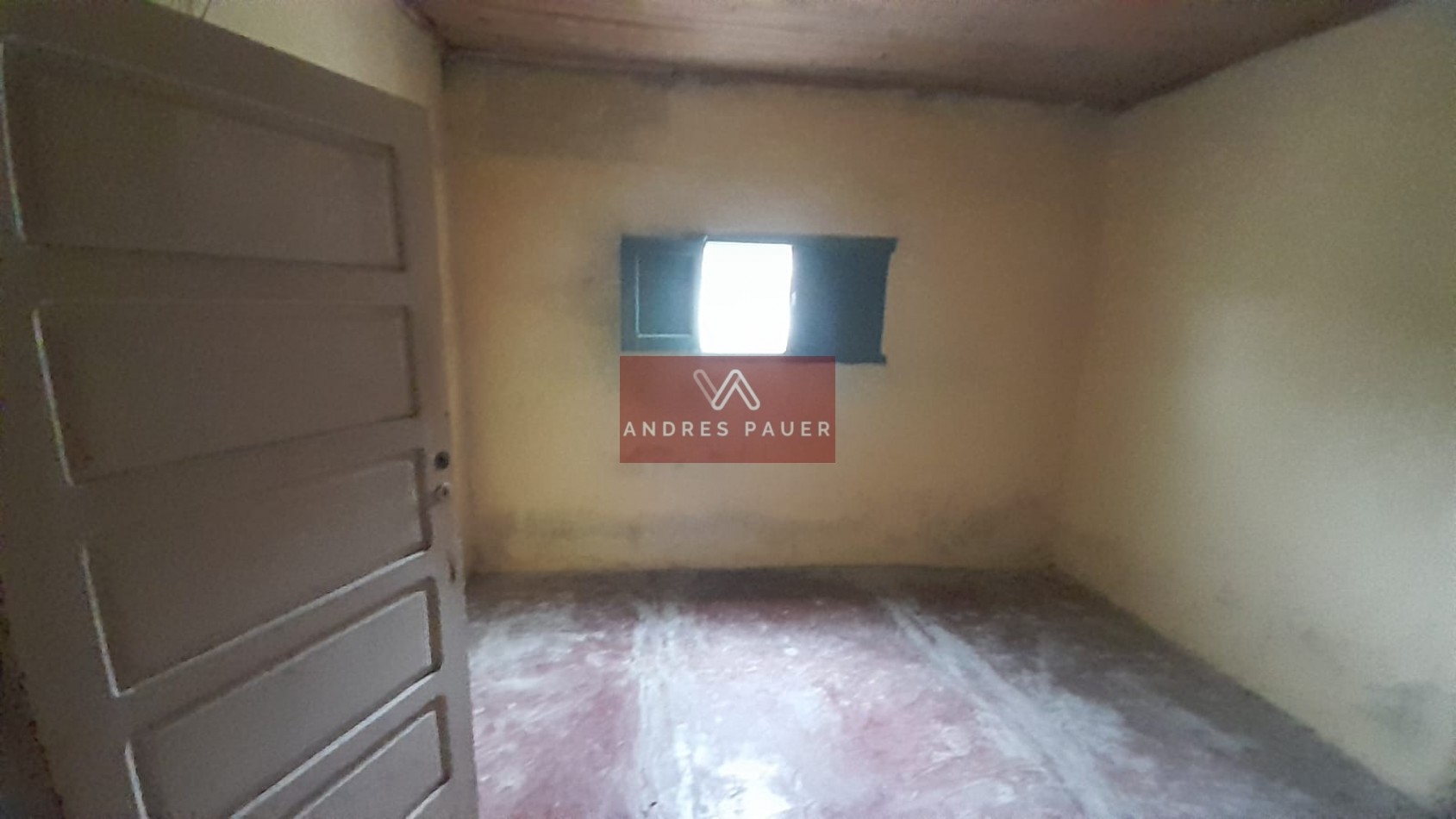 CASA CON DEPARTAMENTO