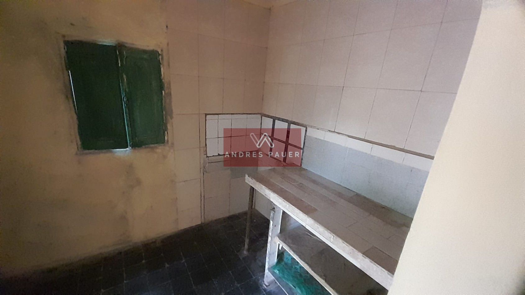 CASA CON DEPARTAMENTO